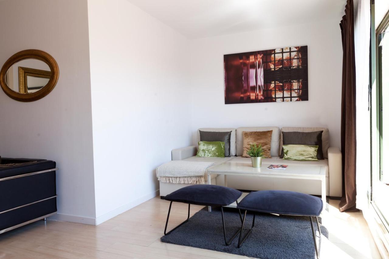 Plaza Catalunya City Center Apartments Barcelona Exterior photo