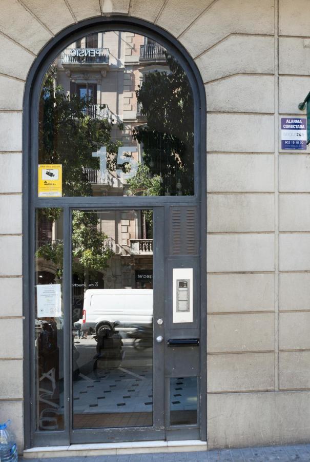 Plaza Catalunya City Center Apartments Barcelona Exterior photo
