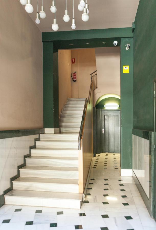 Plaza Catalunya City Center Apartments Barcelona Exterior photo