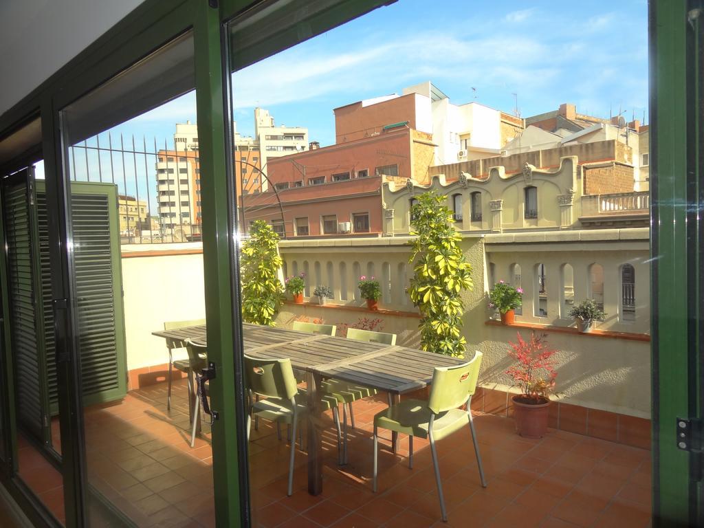 Plaza Catalunya City Center Apartments Barcelona Room photo