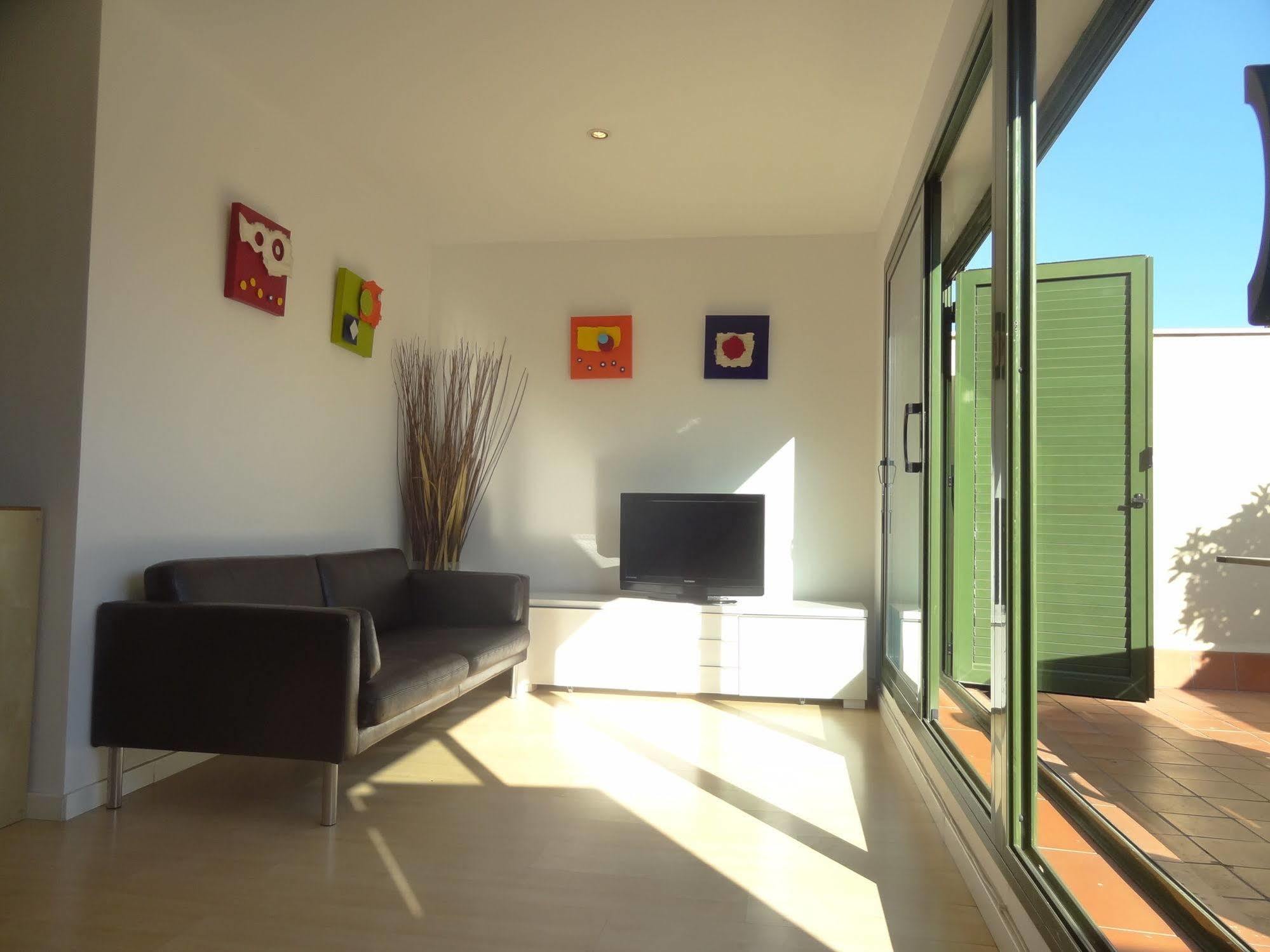 Plaza Catalunya City Center Apartments Barcelona Exterior photo